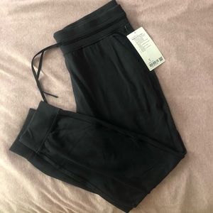 NWT LULULEMON Rulu Pants